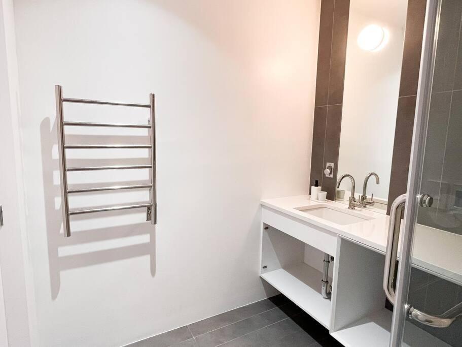 New Beautiful Modern One Bedroom Apt In Brooklyn At Rem-Casa New York Ngoại thất bức ảnh