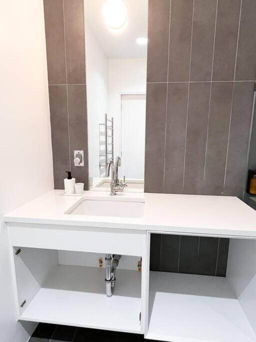 New Beautiful Modern One Bedroom Apt In Brooklyn At Rem-Casa New York Ngoại thất bức ảnh